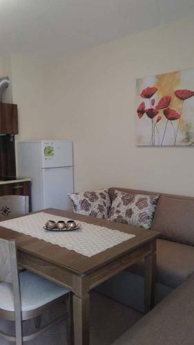 Private Apartment - Sunny House