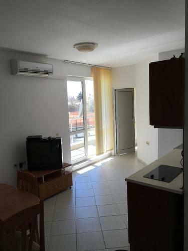 Adonai Apartments