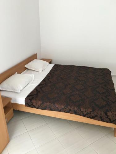 Adonai Apartments