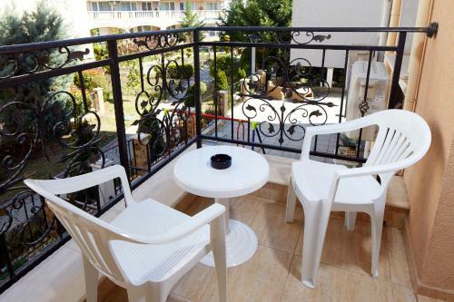 Feniks Apartments