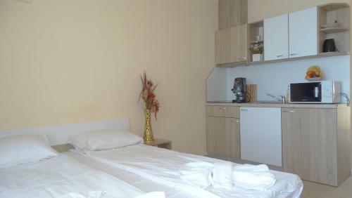 Akrotiria Beach Apart Complex