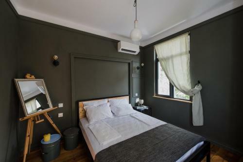 Hostal Mousehouse