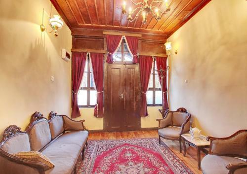 Hostal Photo House