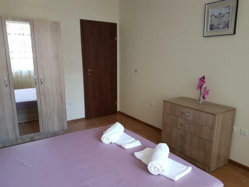 Veleka Apartments