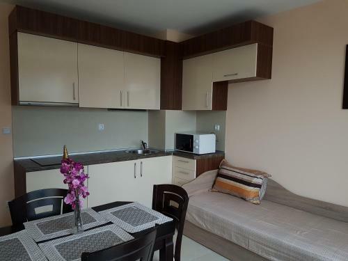 Veleka Apartments