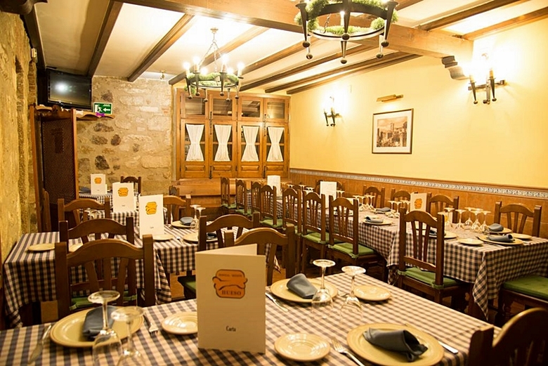 Hotel Hostal Hueso