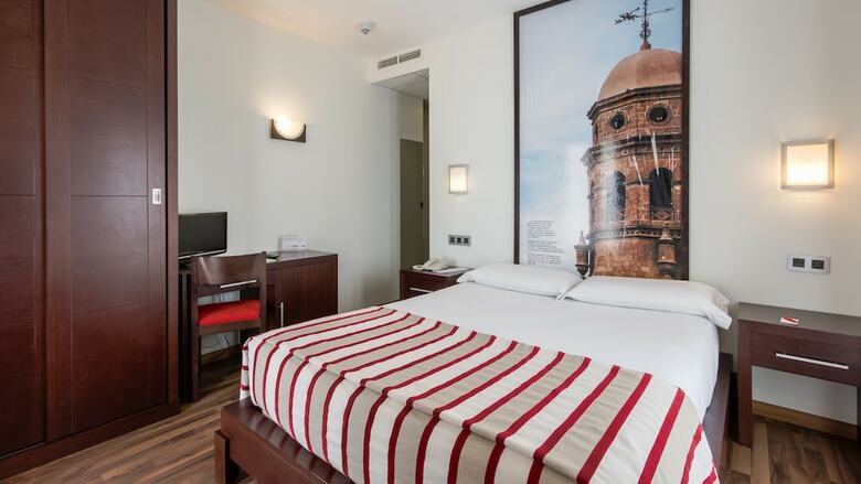 Hotel Hostal Aznaitin