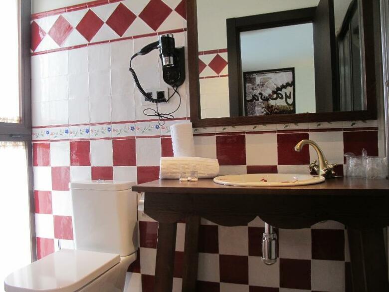 Hotel Hostal Aznaitin