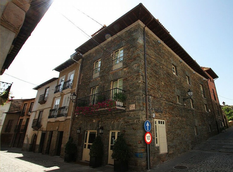 Hotel Las Do�as Del Portazgo