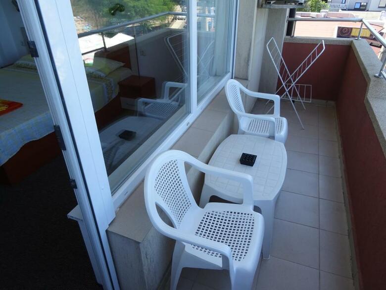 Hostal Dobrevi Guest House