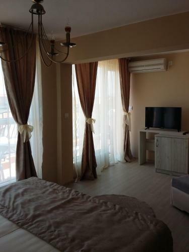 Hostal Guest House Adriya