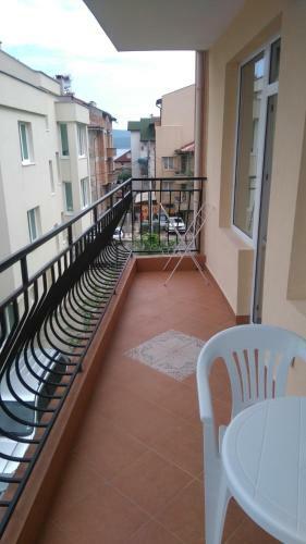 Hostal Guest House Adriya