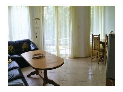 Two-bedroom Apartment In Ravda
