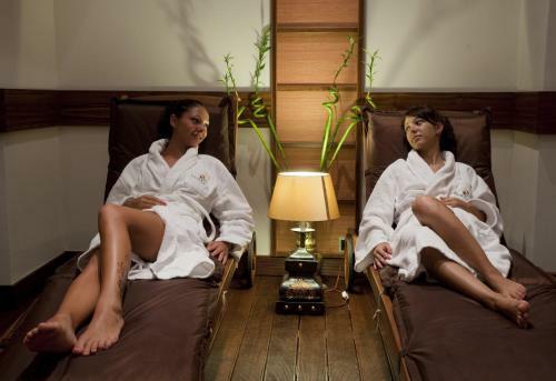 Hotel Emerald Beach Resort & Spa