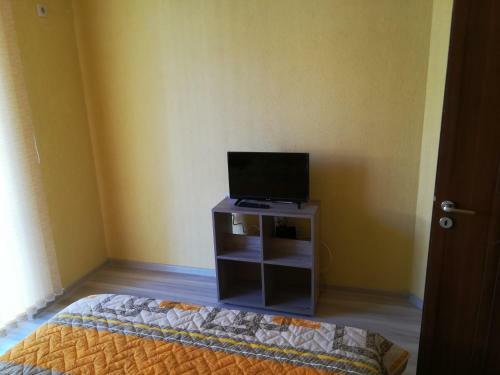 Ideal Center Apartment