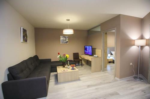 K&m Apartments