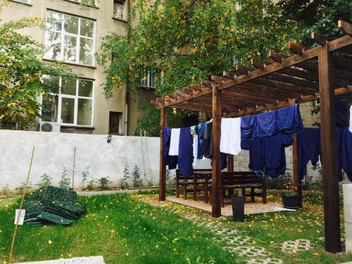 Bulrose Family Hostel