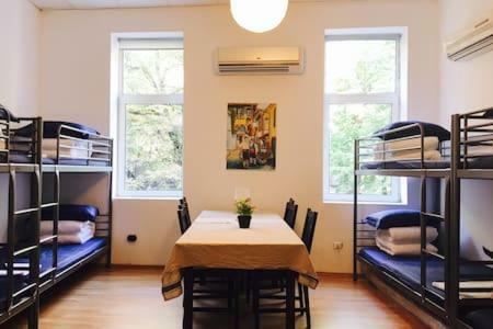 Bulrose Family Hostel