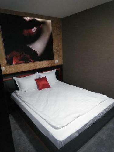 Central Point Boutique Hotel