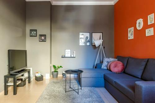 Apartment 11