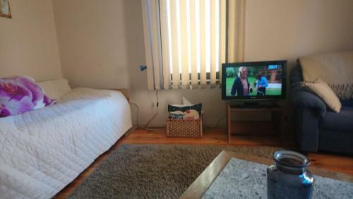 Apartamento 17, Gladstone House