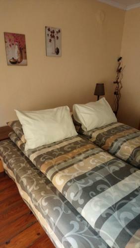 Apartamento 17, Gladstone House