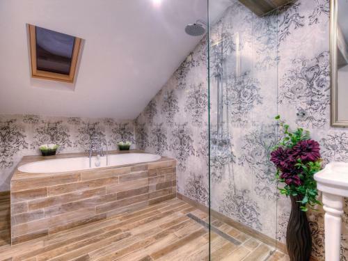 Family Hotel Agoncev