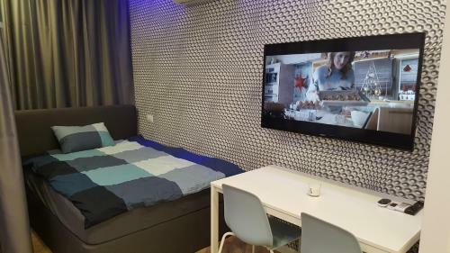 Select Apartment
