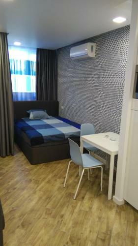 Select Apartment