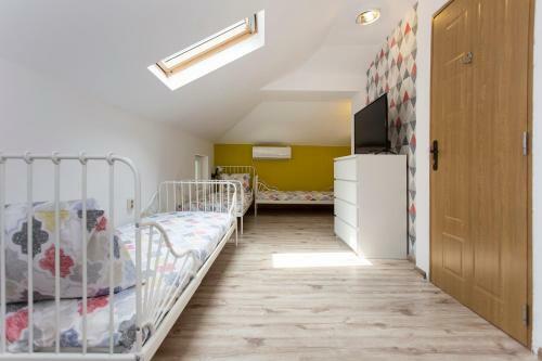 Hostal Nice Place Guest House Grafa