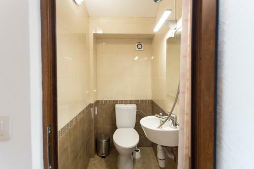 Hostal Nice Place Guest House Grafa