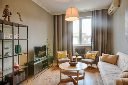Baratero Opera Apartments