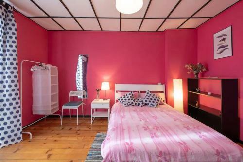 Cool Central Apartment