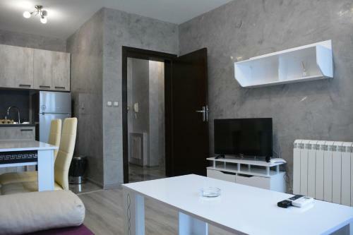 Lubata Apartments Single Suits