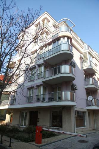 Lubata Apartments Single Suits