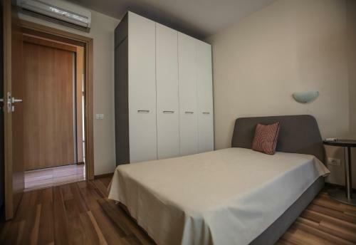 Apartamento Lubata Residence
