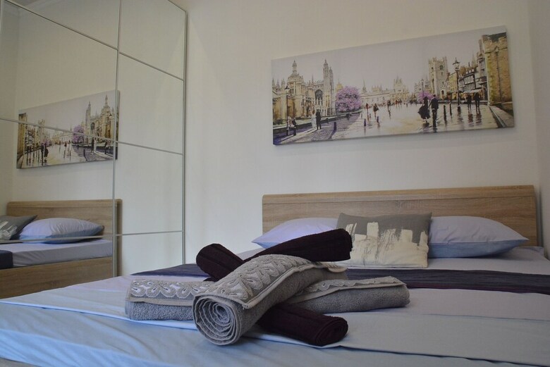 William Gladstone Apartment