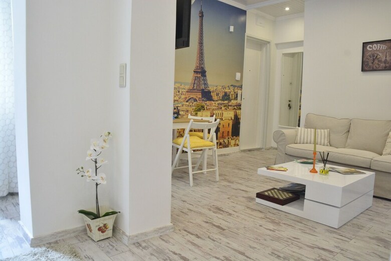 William Gladstone Apartment