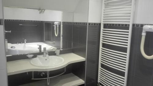Ambassador Apartments 210 Sq.m.