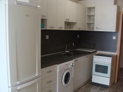 Apartments Georgos