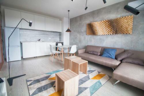 Paradise Center Apartment