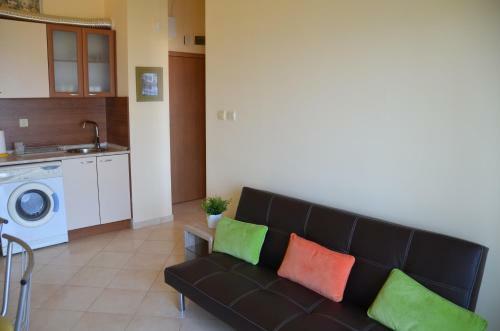 Sunrise One-bedroom Apartments