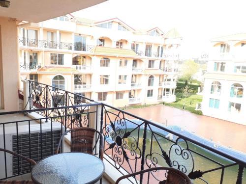Hasienda Beach Apartments