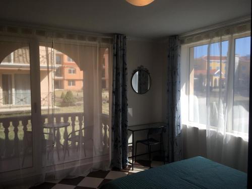 Hasienda Beach Apartments