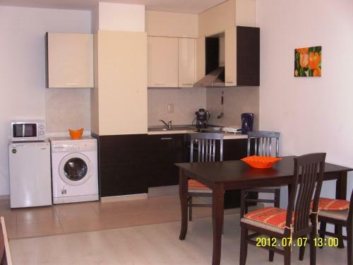 Lucky Apartments In Horizont Complex