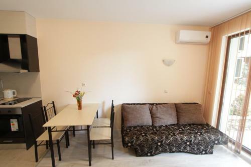 Lucky Apartments In Horizont Complex