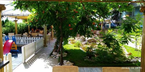 Hotel Shipka Beach