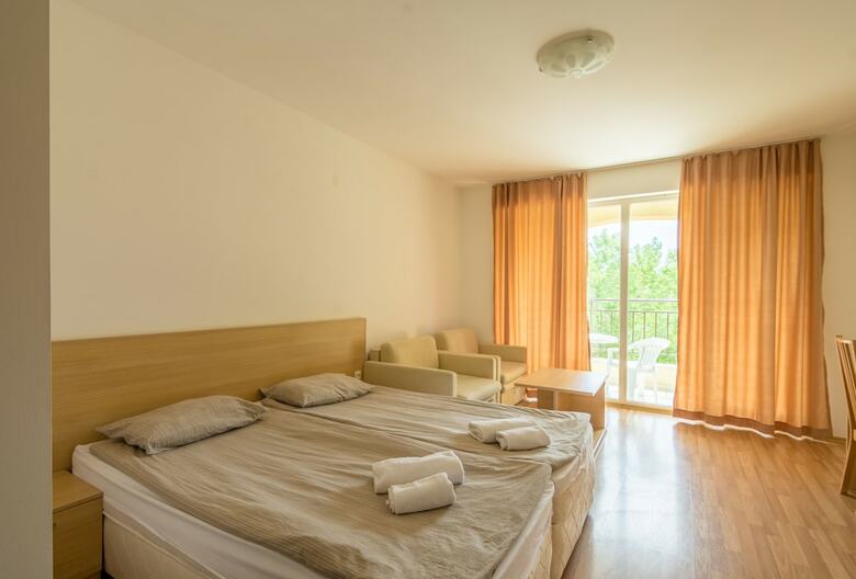 Corsica Apartments