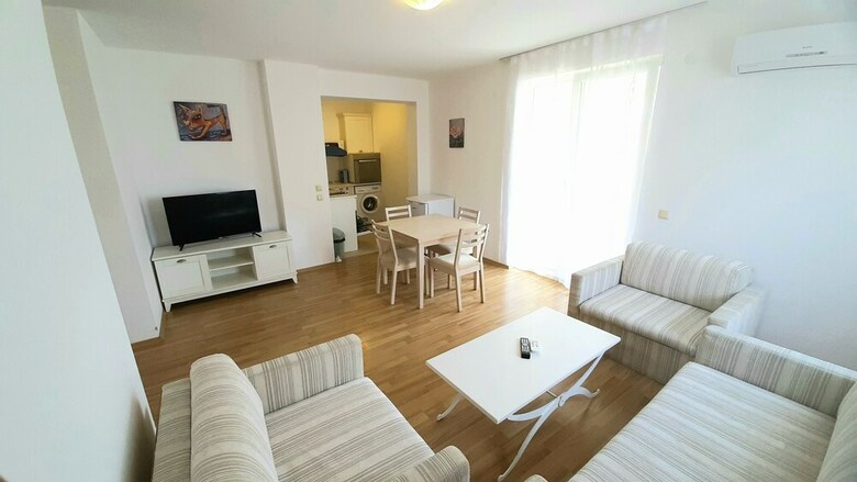 Corsica Apartments
