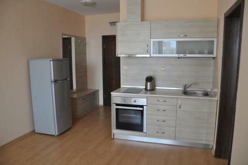 Luxor Apartments